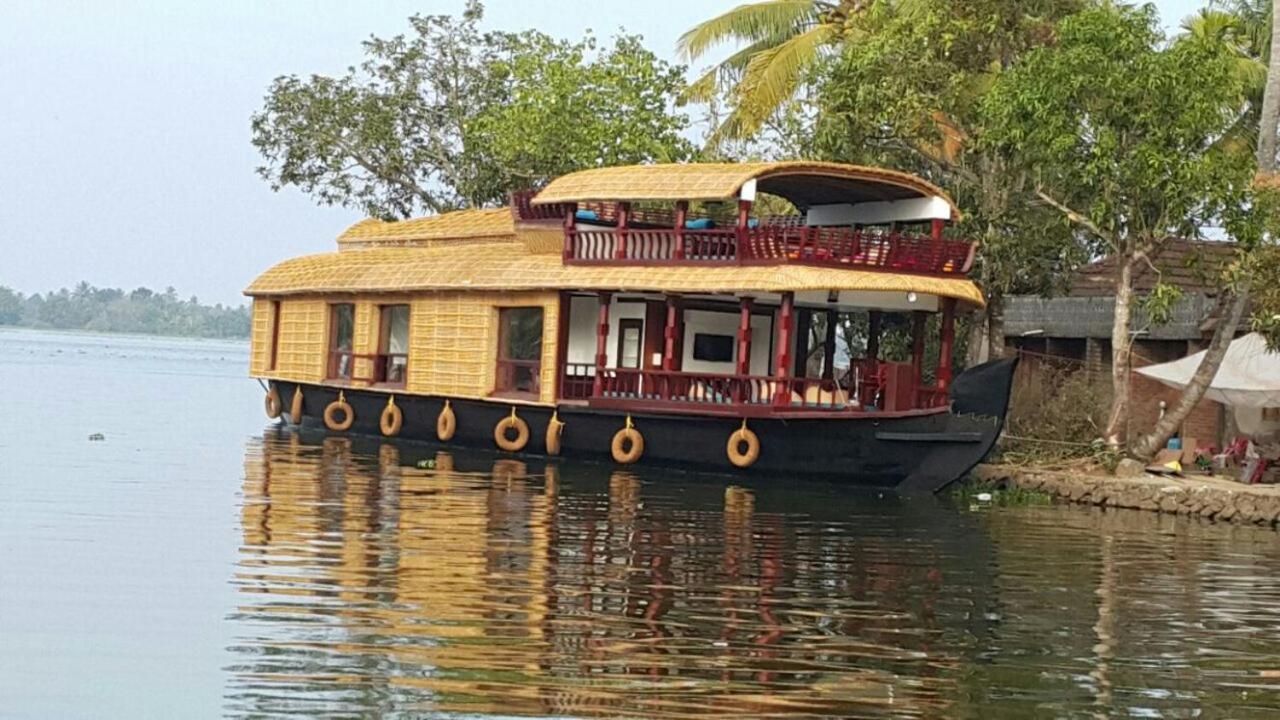 Hotel Why Not Houseboat Alappuzha Exterior foto